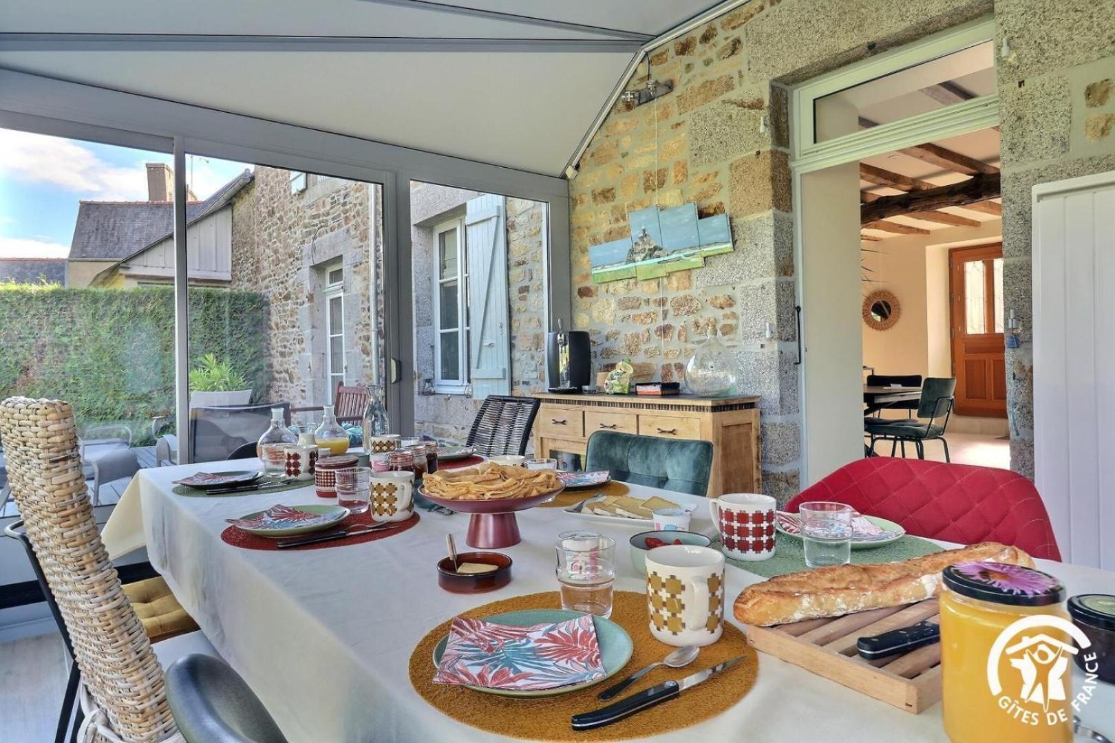 Le Jardin De Quercus Bed & Breakfast Bazouges-la-Perouse Exterior photo