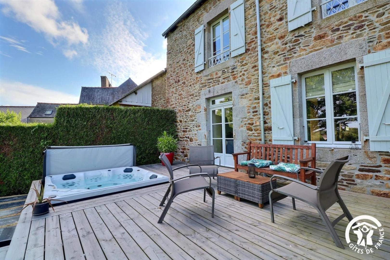 Le Jardin De Quercus Bed & Breakfast Bazouges-la-Perouse Exterior photo